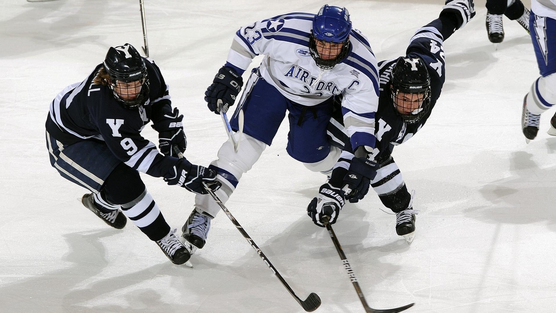 卡塔尔赖扬与利雅得新月展开谈判，米特罗维奇转会或成冬窗焦点